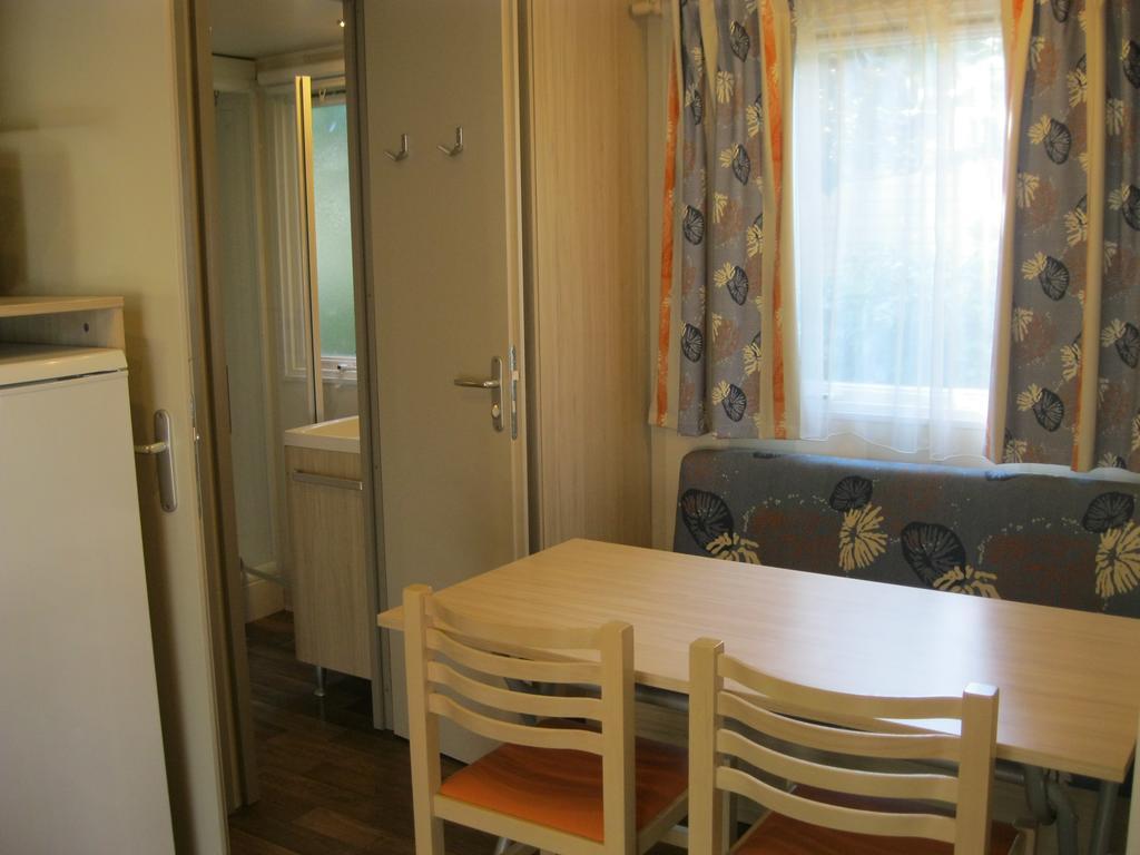 Camping Le Rebau Montblanc Εξωτερικό φωτογραφία