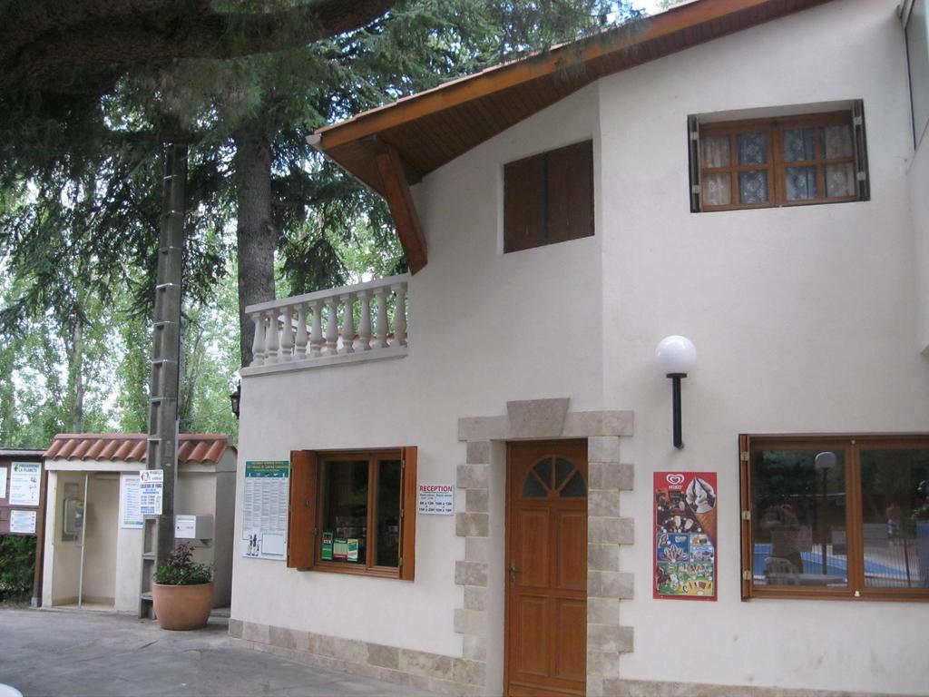 Camping Le Rebau Montblanc Εξωτερικό φωτογραφία